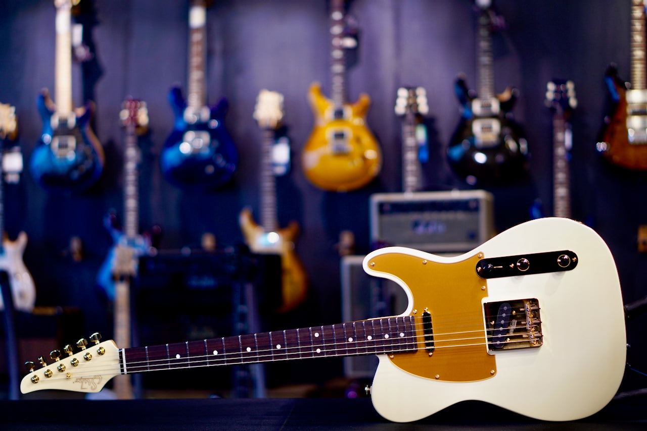 Suhr Mateus Asato Signature Classic T in ‘M.A.’ White M.A.T 92523