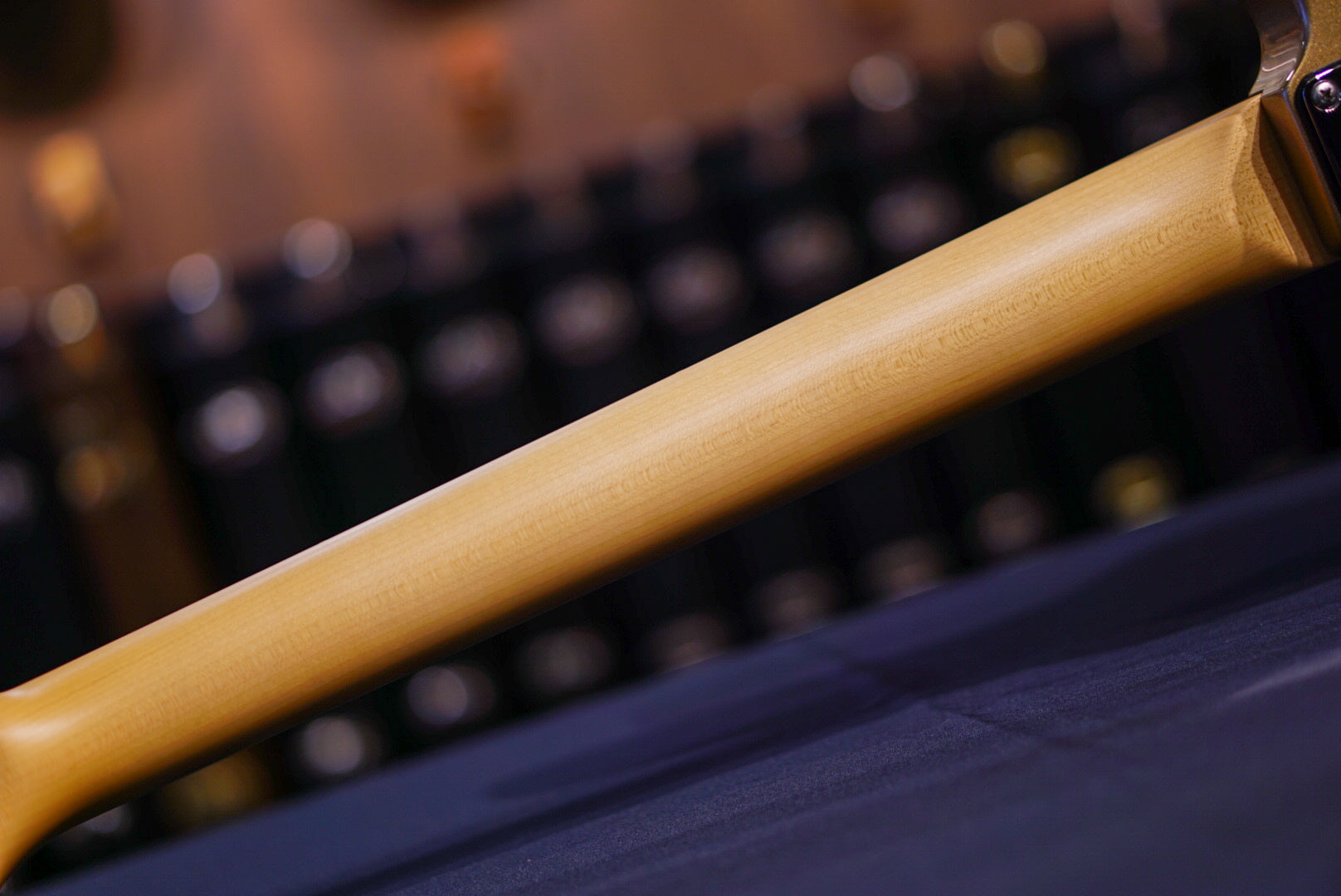 Suhr Classic JM Gold SSV 83003