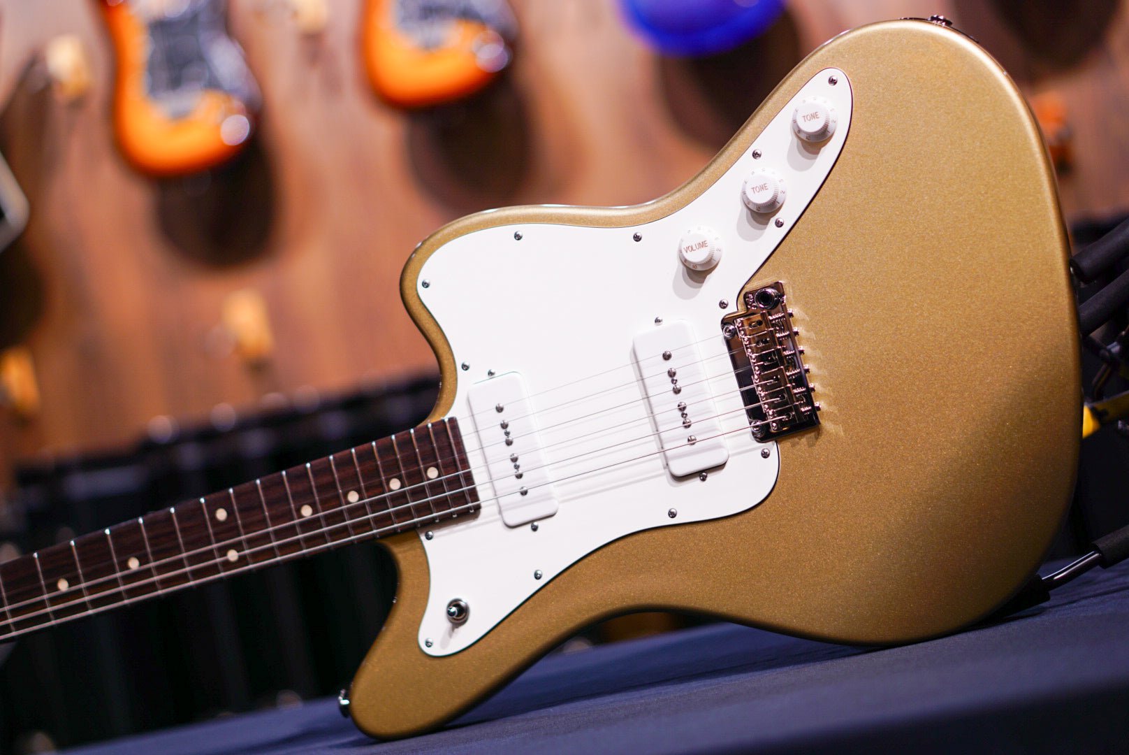 Suhr Classic JM Gold S90 83005