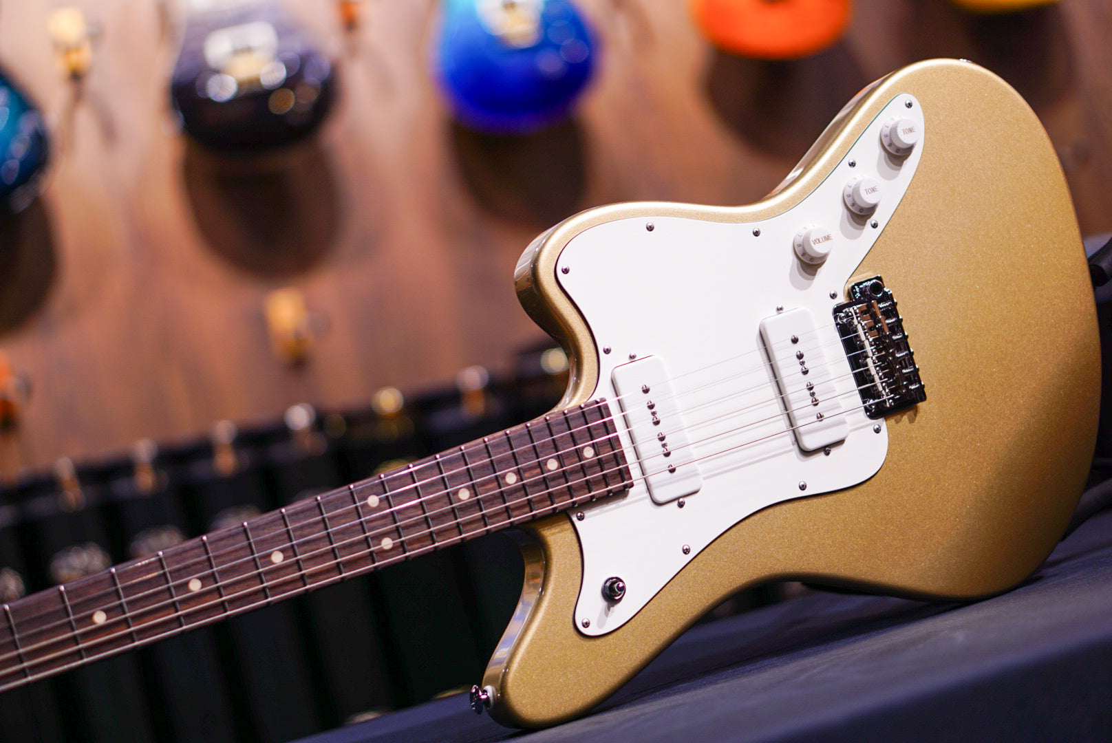 Suhr Classic JM Gold S90 83005