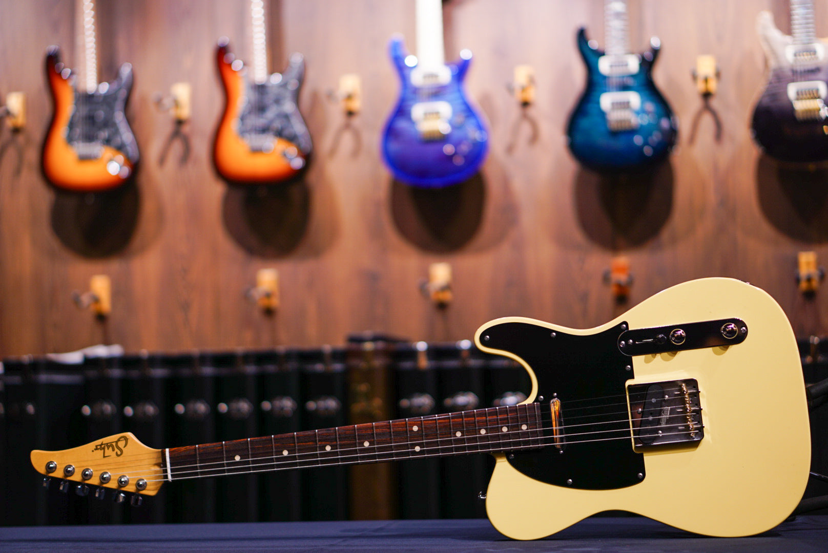 Suhr Classic T Custom Vintage Yellow 82990