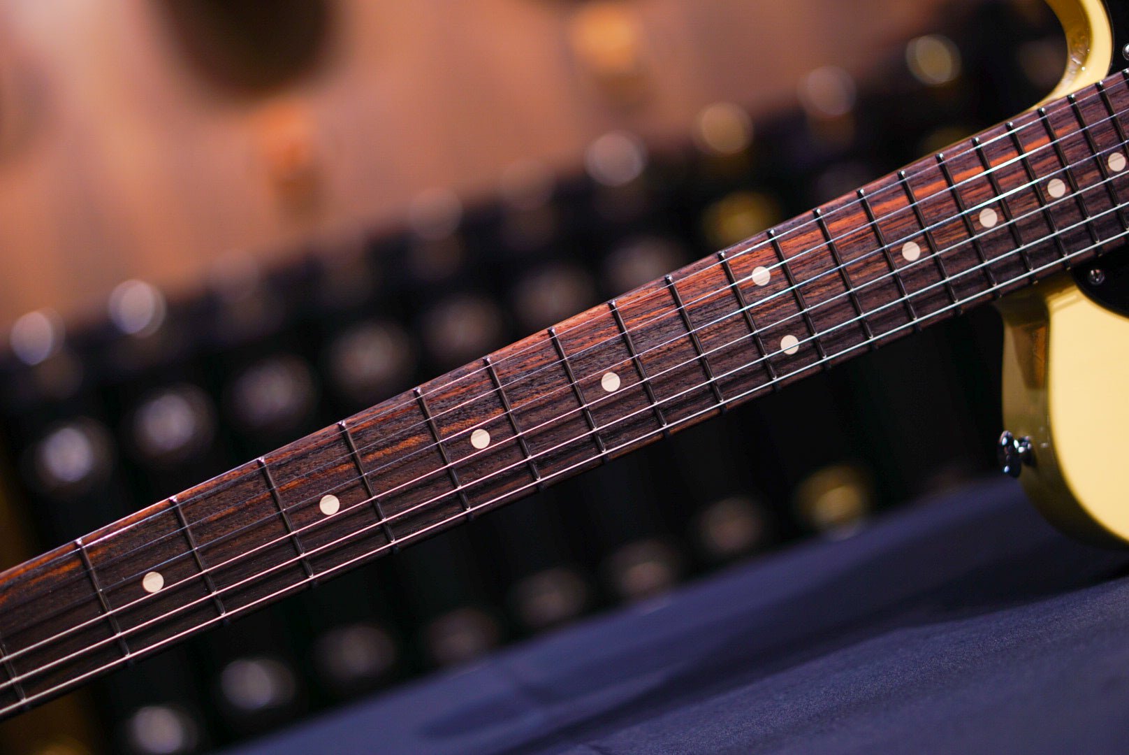 Suhr Classic T Custom Vintage Yellow 82990