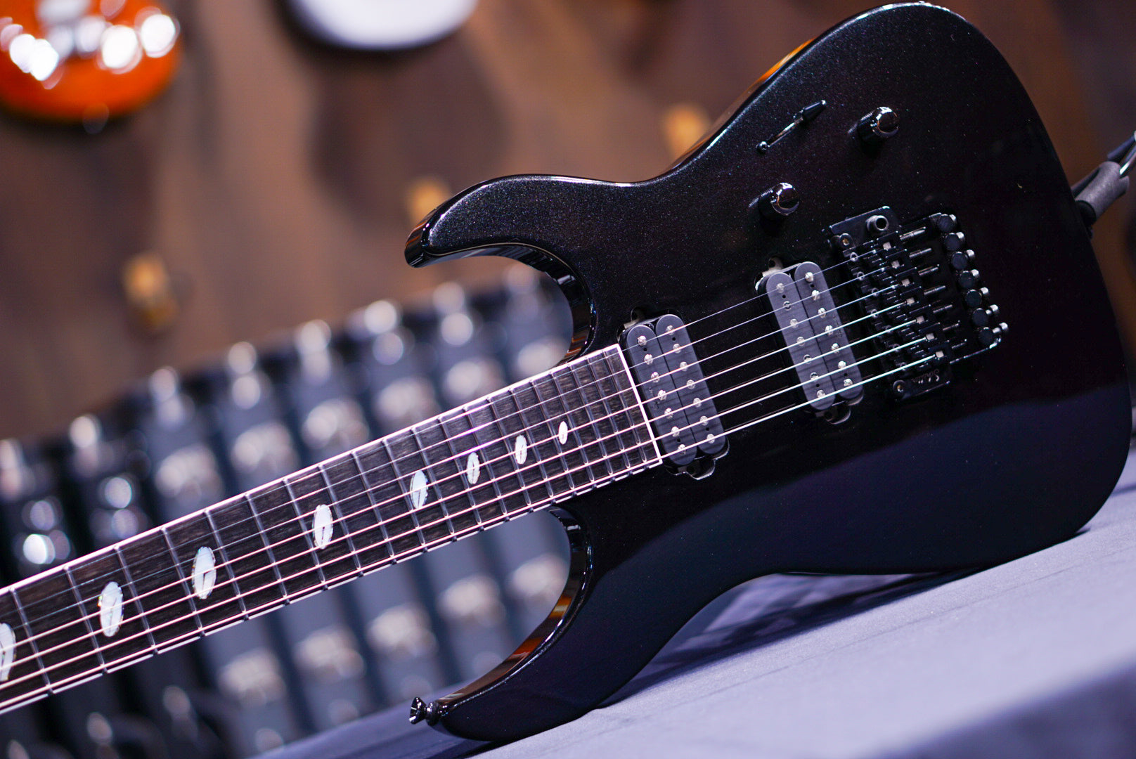 Caparison Dellinger 7 Prominence Trans Spectrum black 3370003 - HIENDGUITAR Caparison GUITAR