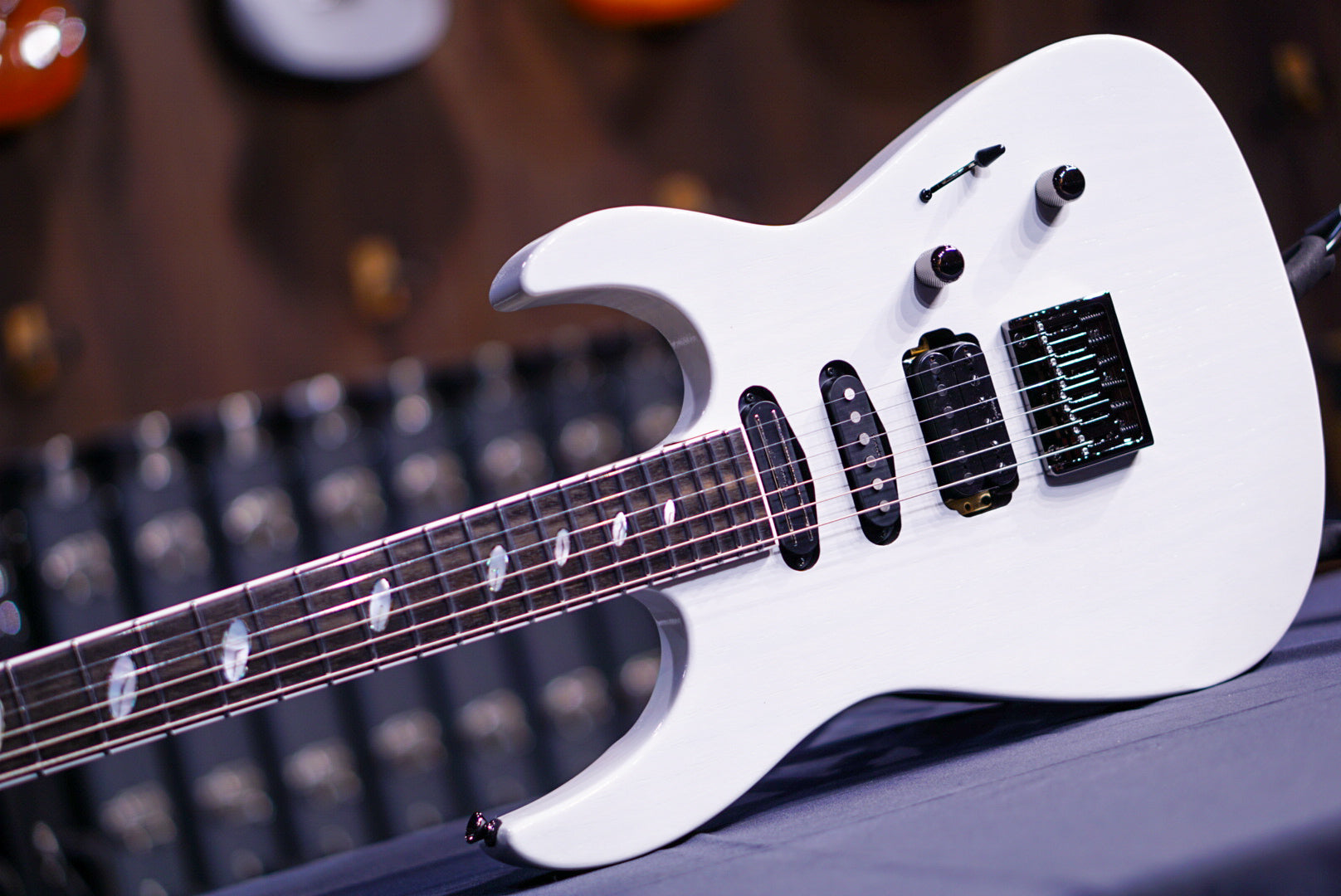 Caparison Dellinger WB-FX EF trans white 3360190 - HIENDGUITAR Caparison Guitars