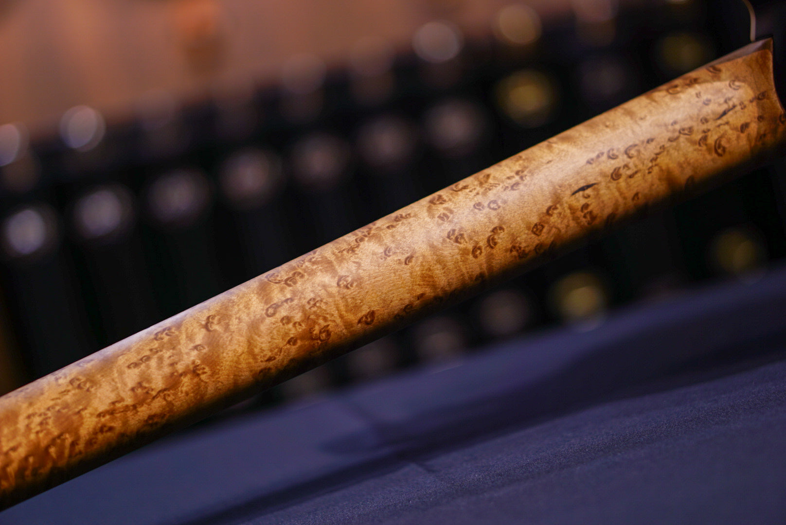 Ernie Ball Music Man Axis Honey Pot Flame H04351