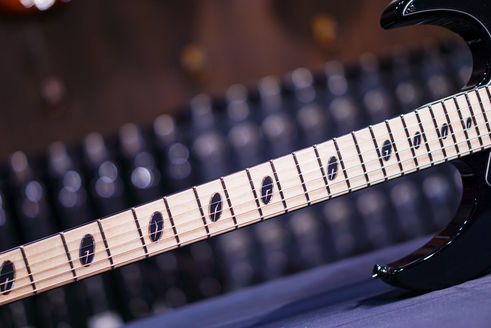 Caparison Dellinger-JSM Black 3360024 - HIENDGUITAR Caparison GUITAR