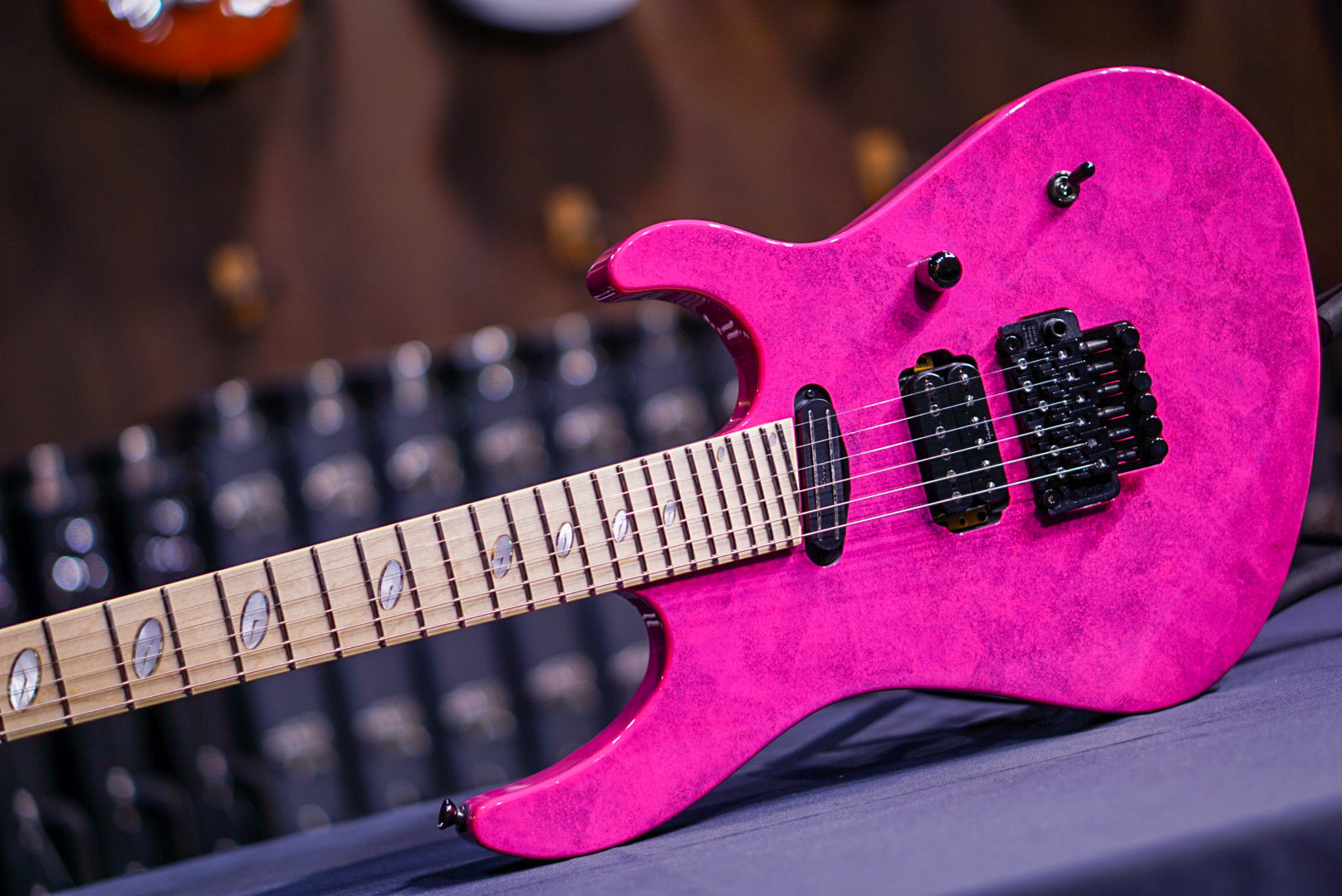 Caparison Horus-M3 COURTNEY COX SIGNATURE Pink Sapphire 3360093 - HIENDGUITAR Caparison GUITAR