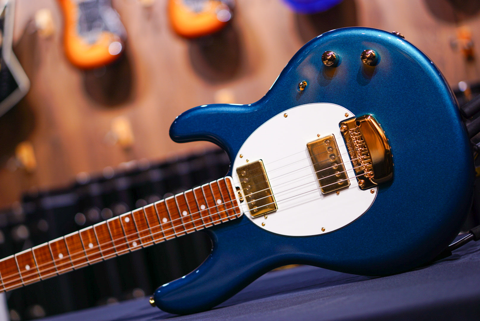 Ernie Ball Music Man StingRay II Cory Wong Pine Green 11903