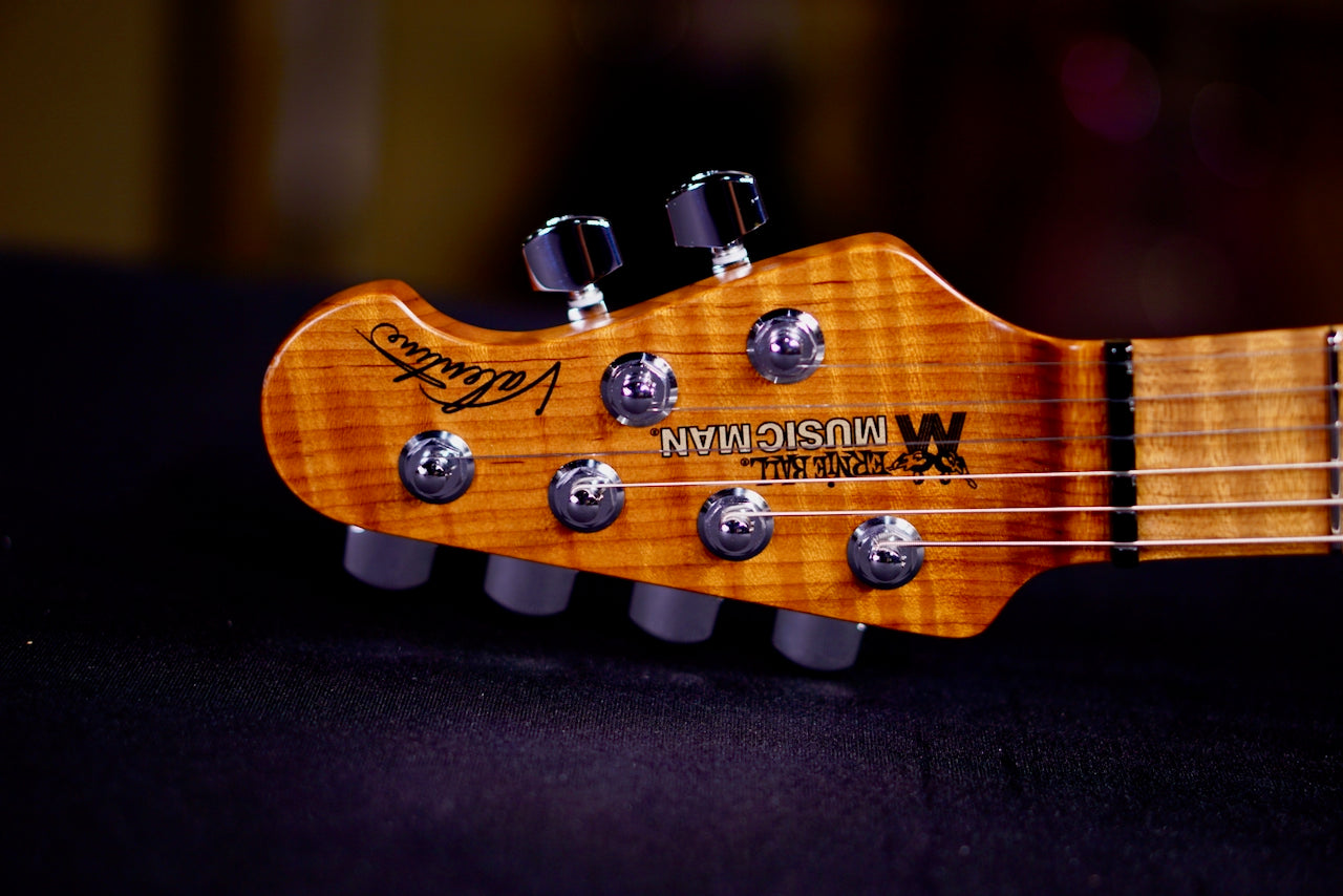 Ernie Ball Music Man Valentine Trans Buttermilk H06786