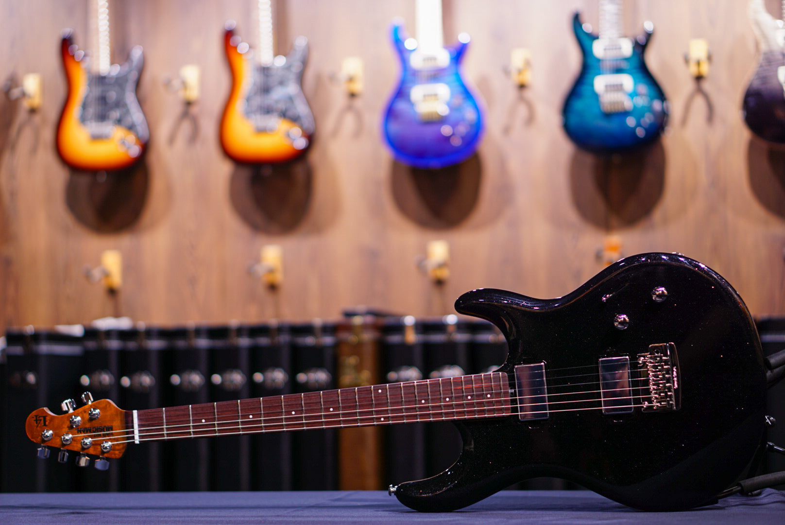 Ernie Ball Music Man Luke 4 HH Black Sparkle H07945