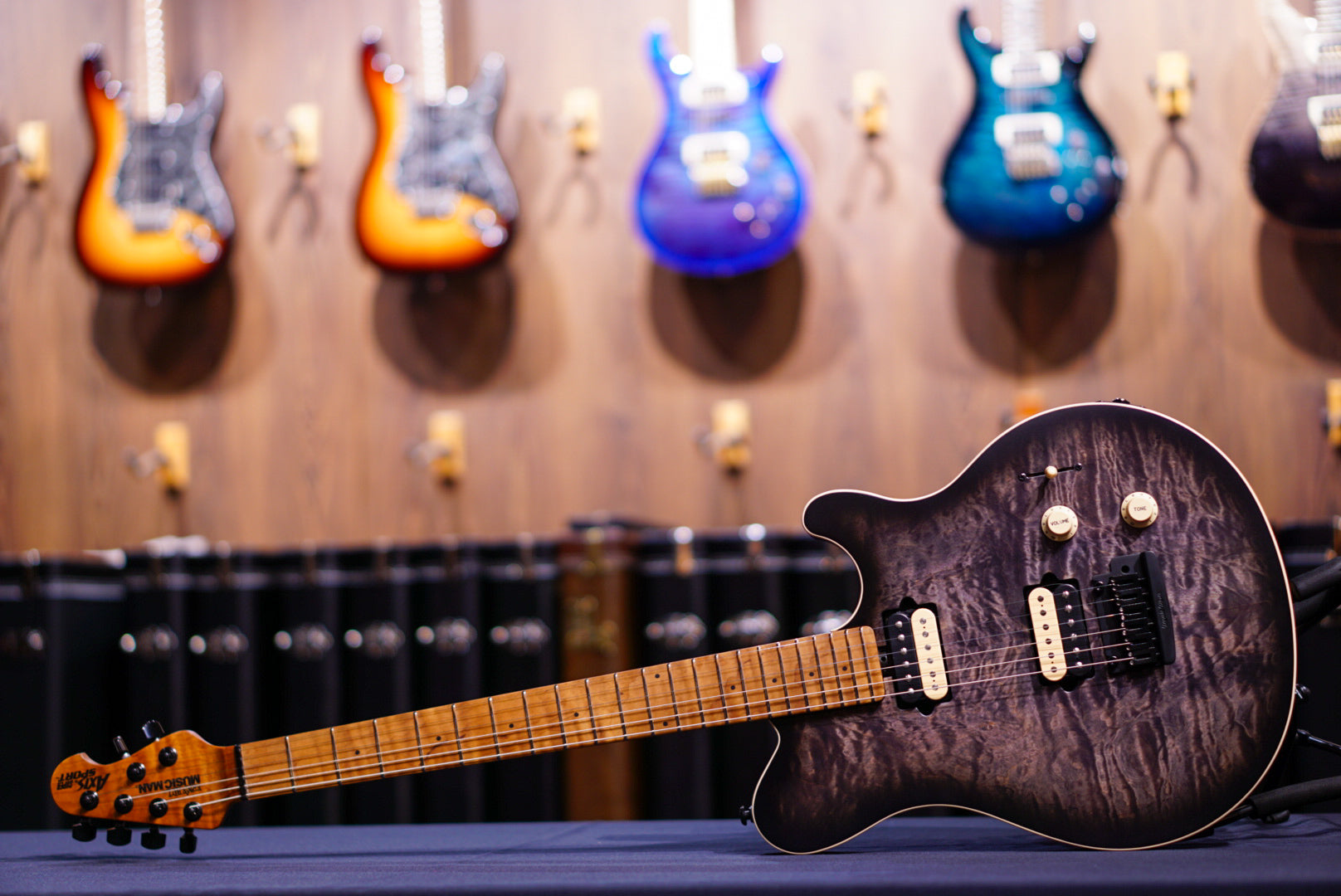 Ernie Ball Music Man Axis Super Sport Charcoal Cloud H07620