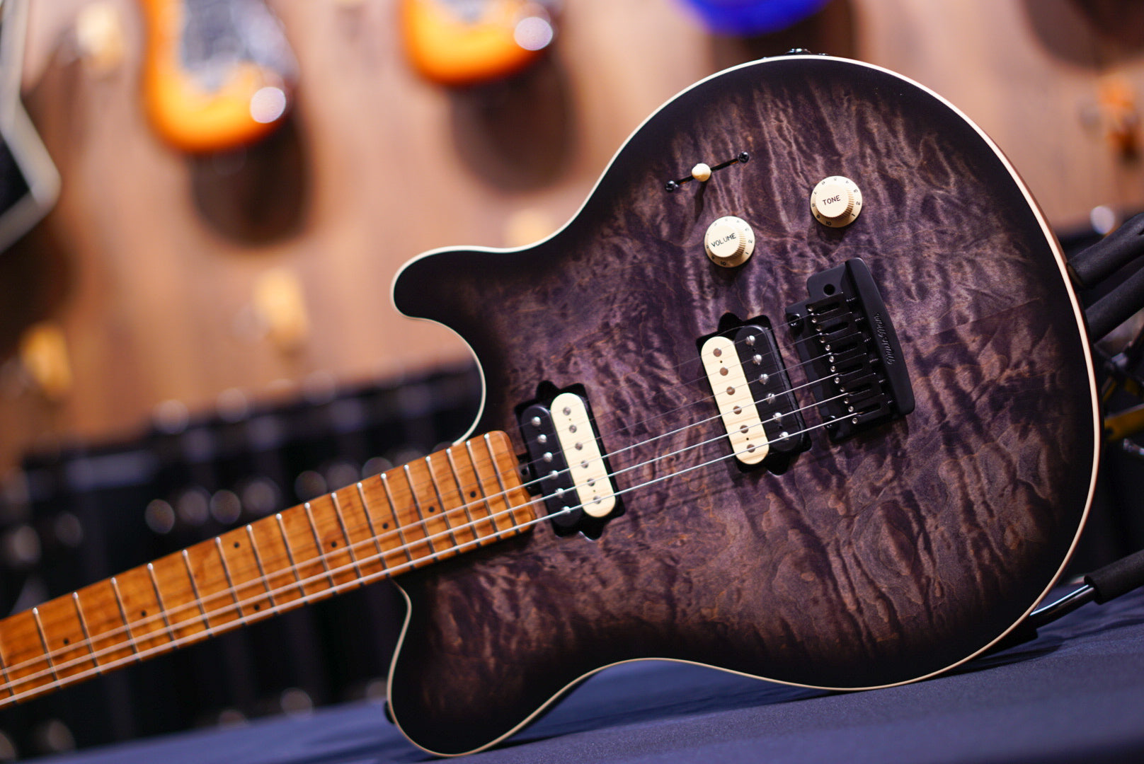 Ernie Ball Music Man Axis Super Sport Charcoal Cloud H07620