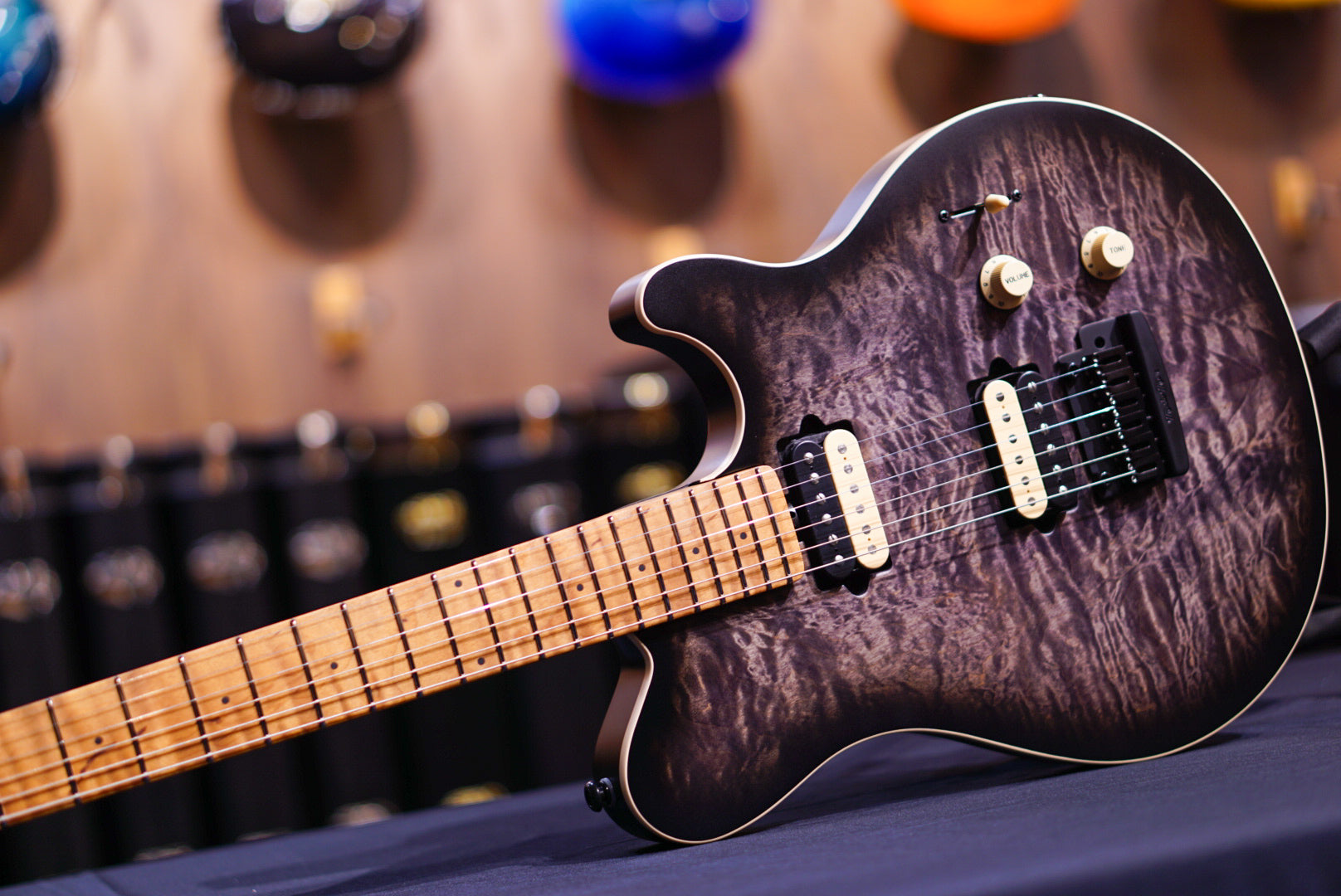 Ernie Ball Music Man Axis Super Sport Charcoal Cloud H07620