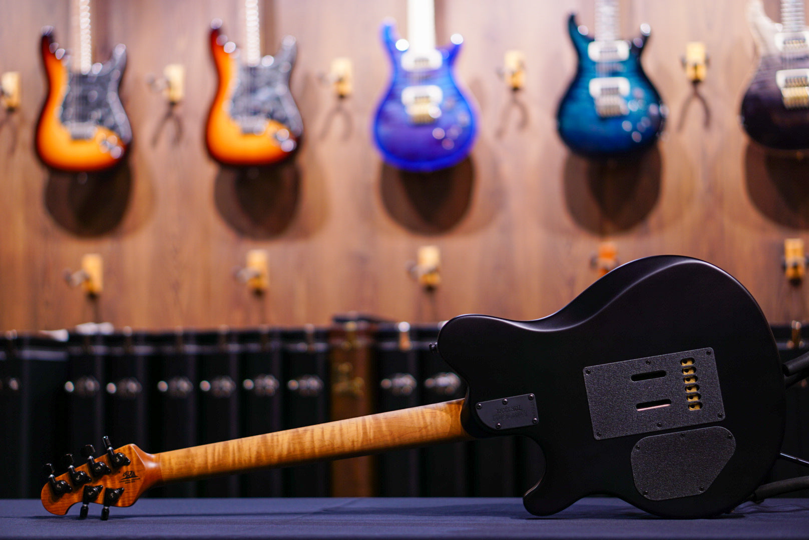 Ernie Ball Music Man Axis Super Sport Charcoal Cloud H07620