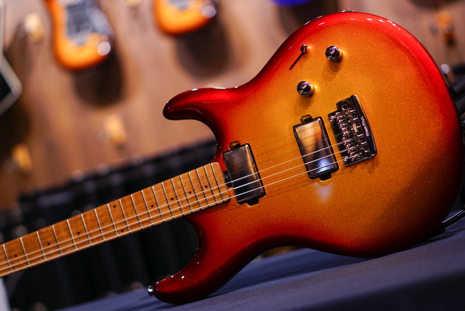 Ernie Ball Music Man Luke 4 HH Fireball H07183