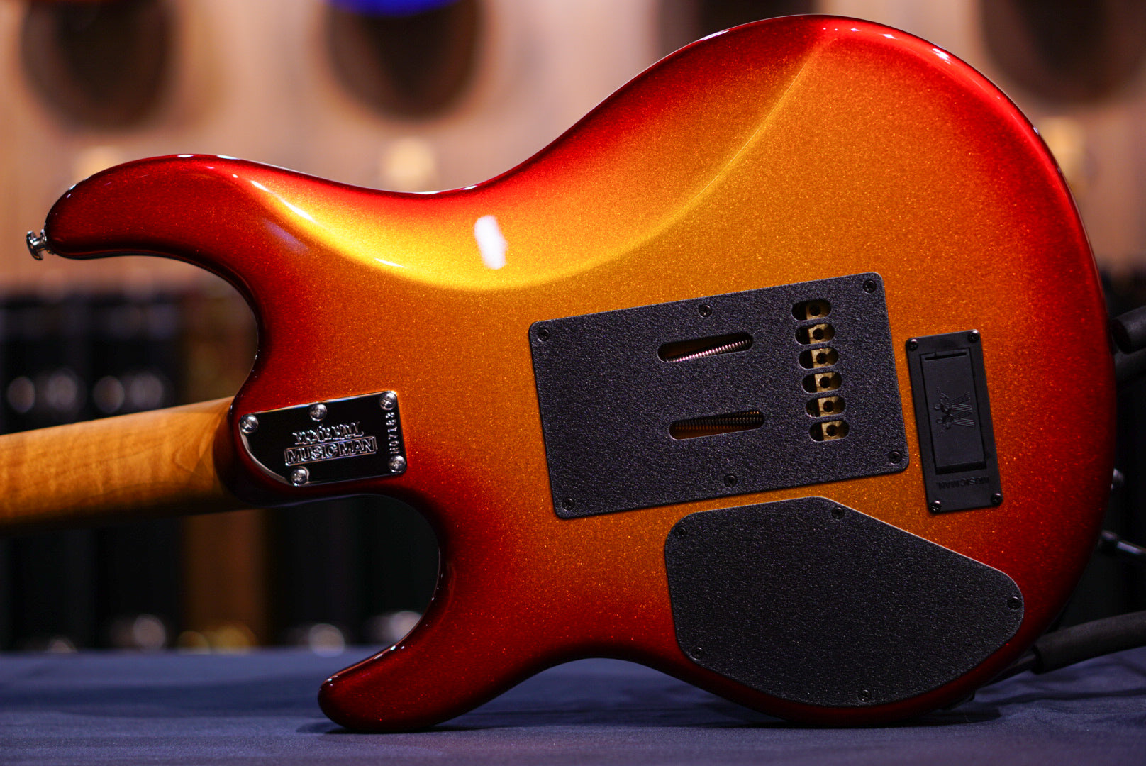 Ernie Ball Music Man Luke 4 HH Fireball H07183