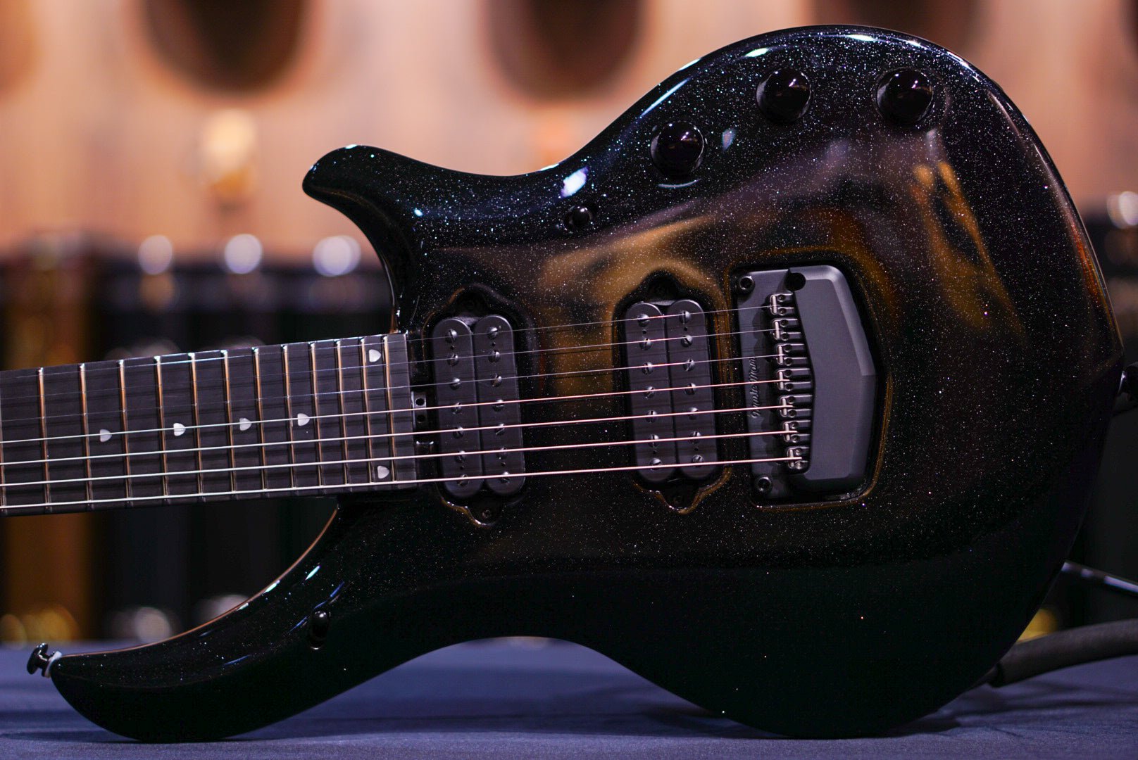 Ernie Ball Music Man Majesty 7 Black Sparkle M018799
