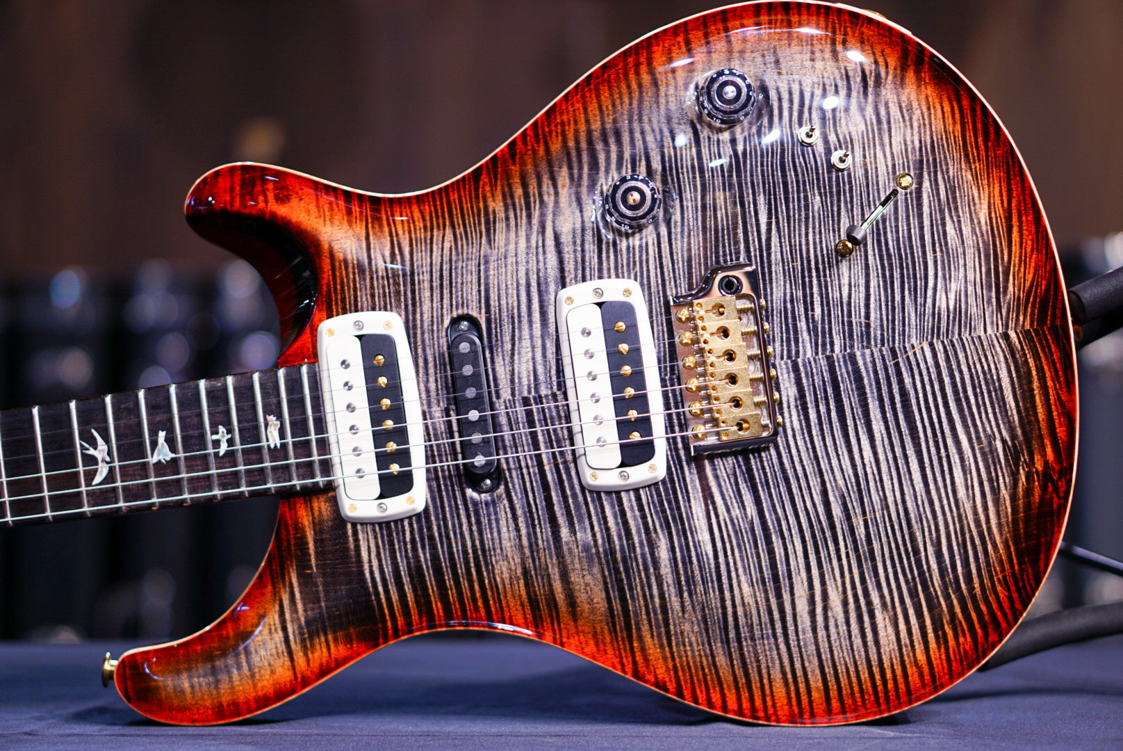 PRS Modern eagle V charcoal cherry 10 top 0369265