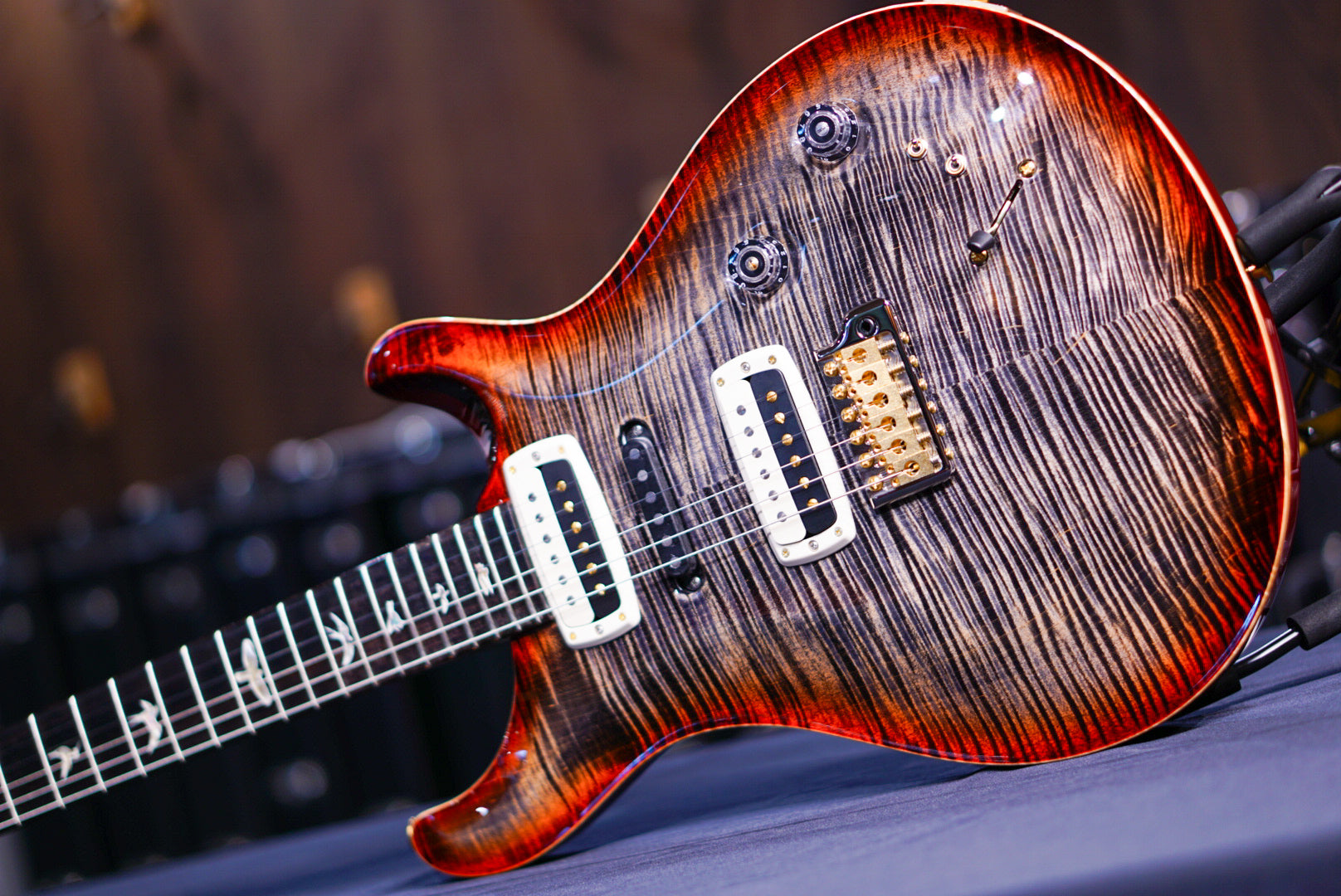 PRS Modern eagle V charcoal cherry 10 top 0369265