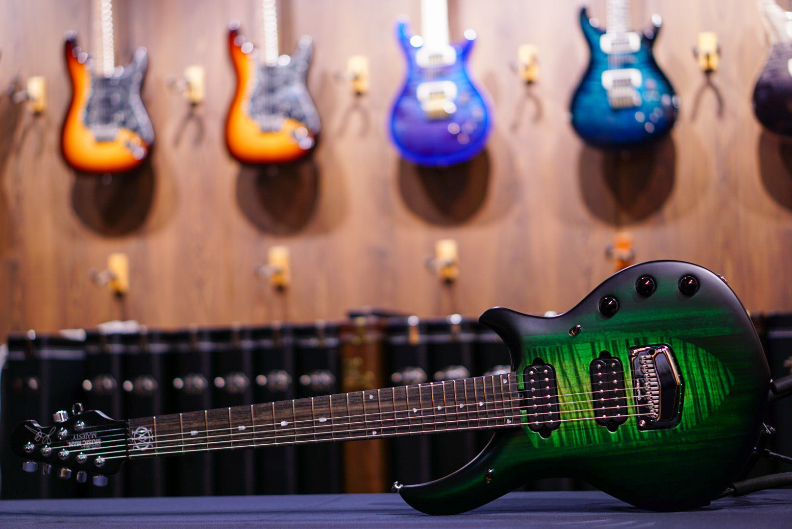 Ernie Ball Music Man Majesty 8 Gravity Green M018895