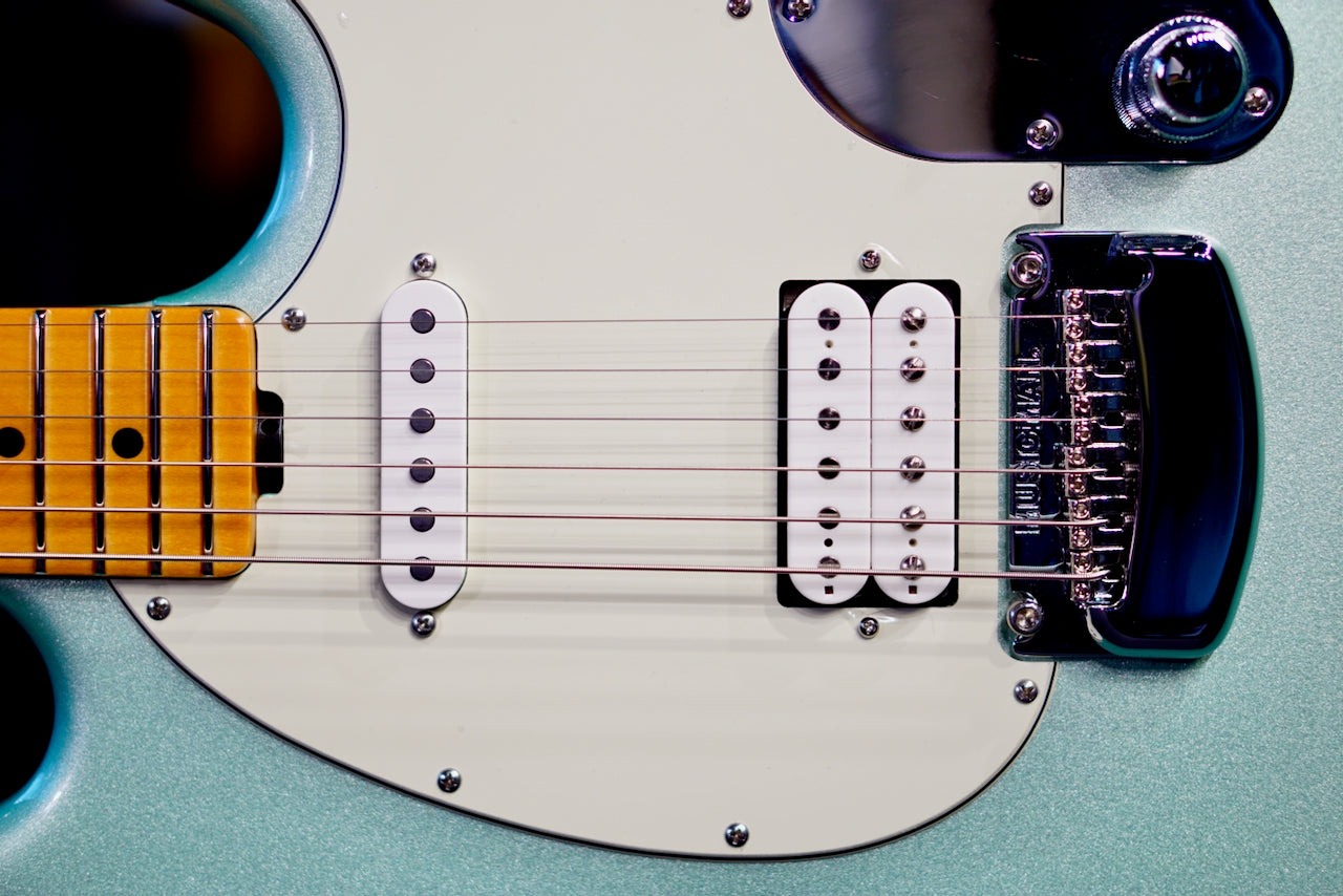 Ernie Ball Music Man Stingray Dustin Kensrue Daiquiri Ice S11954