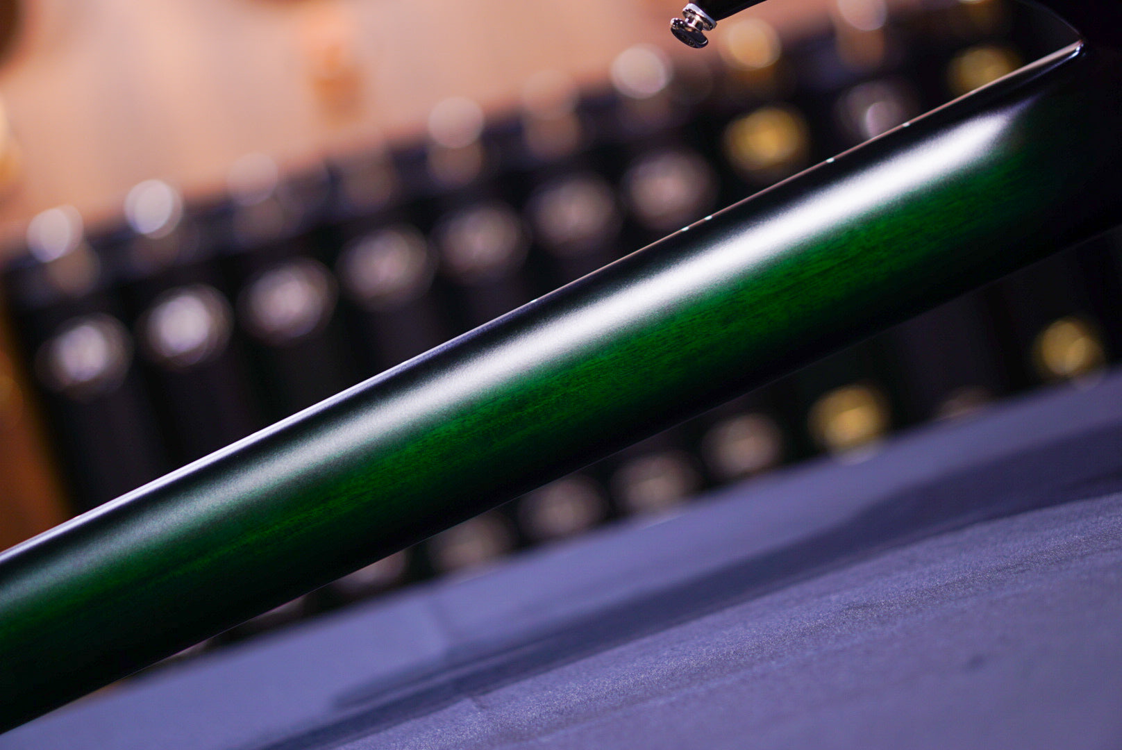 Ernie Ball Music Man Majesty 8 Gravity Green M018895