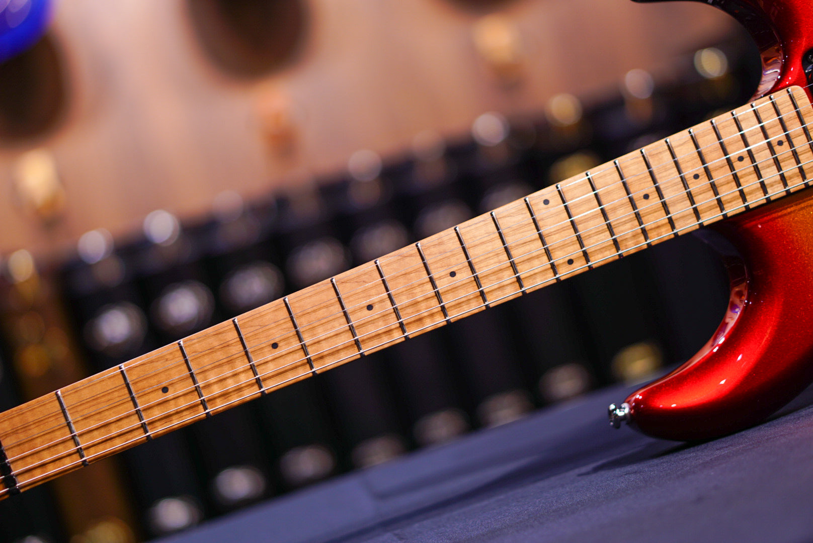 Ernie Ball Music Man Luke 4 HSS Fireball H04370