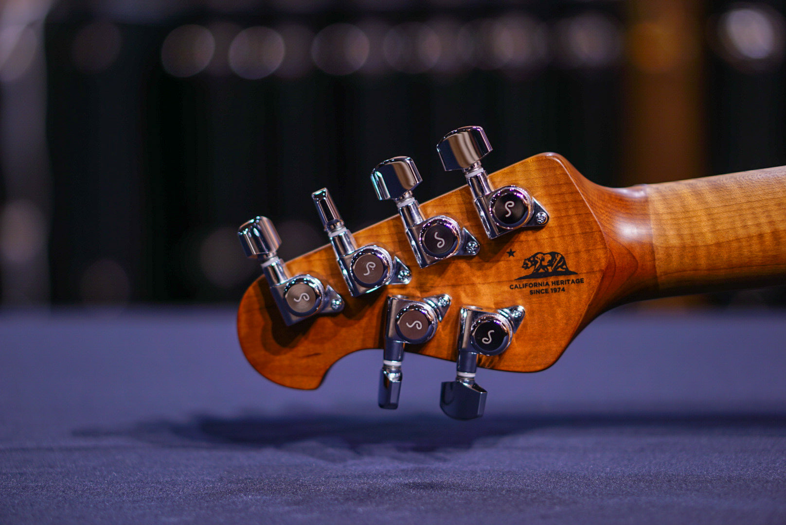 Ernie Ball Music Man Luke 4 HSS Fireball H04370