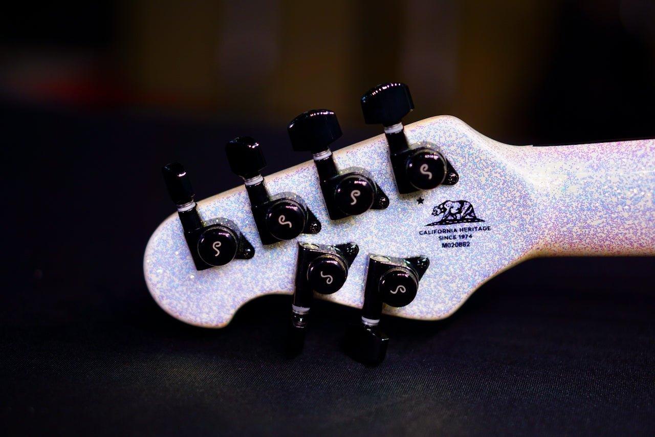 Ernie Ball Music Man Majesty Her Majesty's Request 6 M020882
