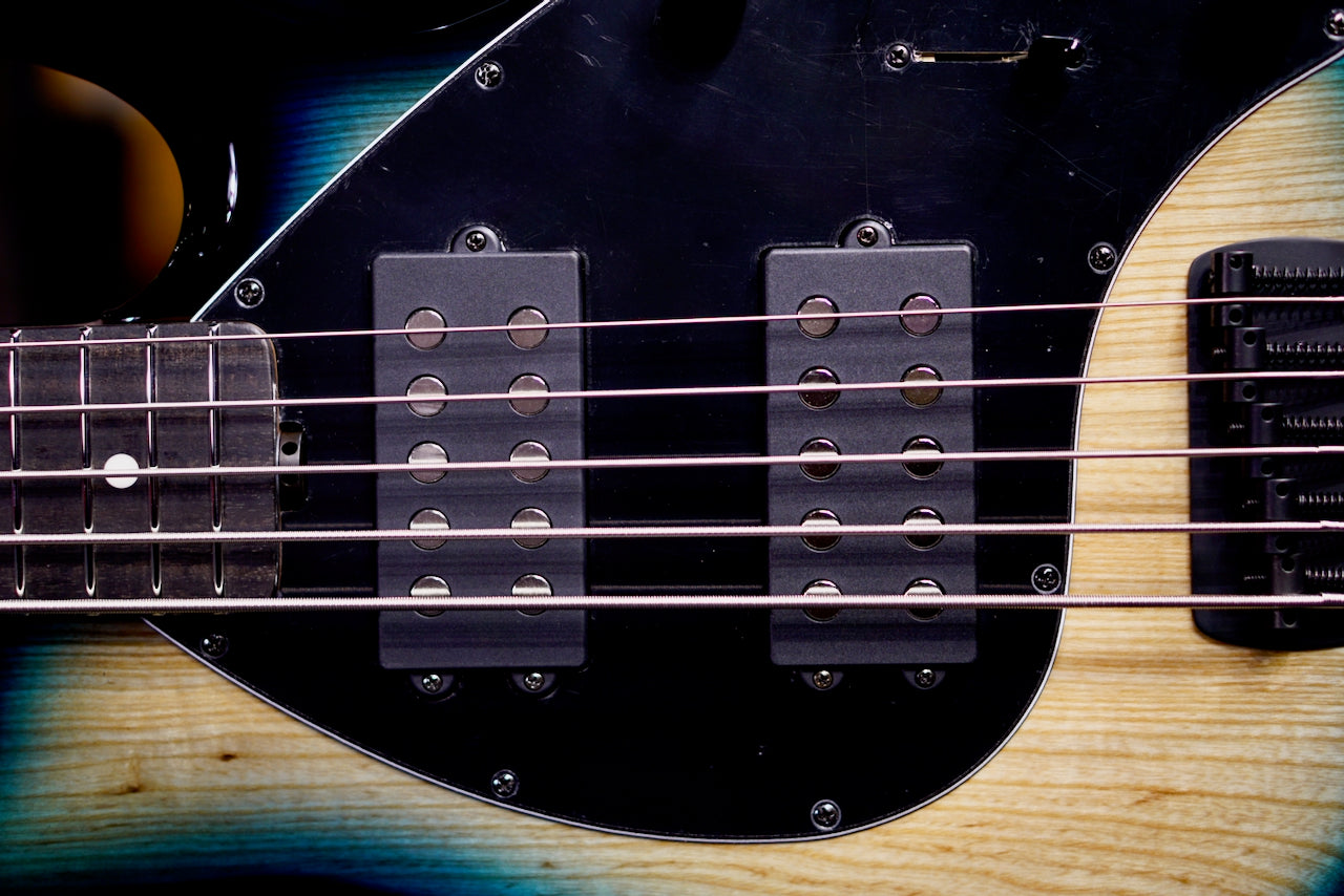 Ernie Ball Music Man StingRay 5 Special HH 5 Bass Mean Blue Burst K10764