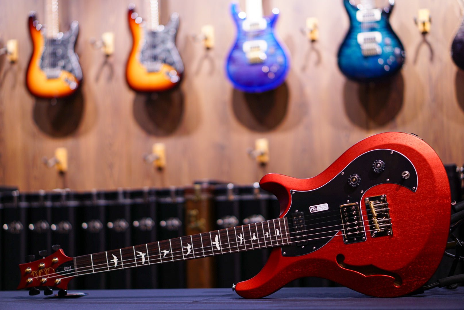 PRS S2 Vela Semi-hollow Satin Red Apple Metallic 2025 s2078948