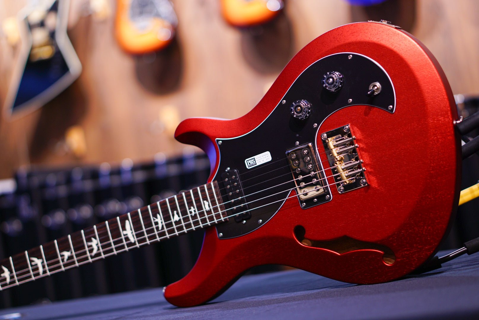 PRS S2 Vela Semi-hollow Satin Red Apple Metallic 2025 s2078948