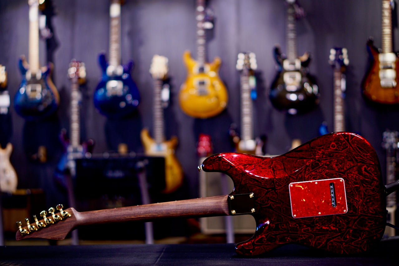 Suhr Classic S Custom Red Web Rosewood Neck & Gold Package 85907