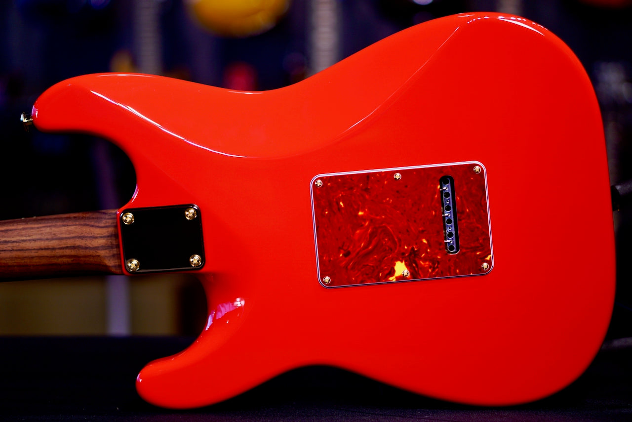 Suhr Classic S Custom Dakota Red Rosewood Neck & Gold Package 85897