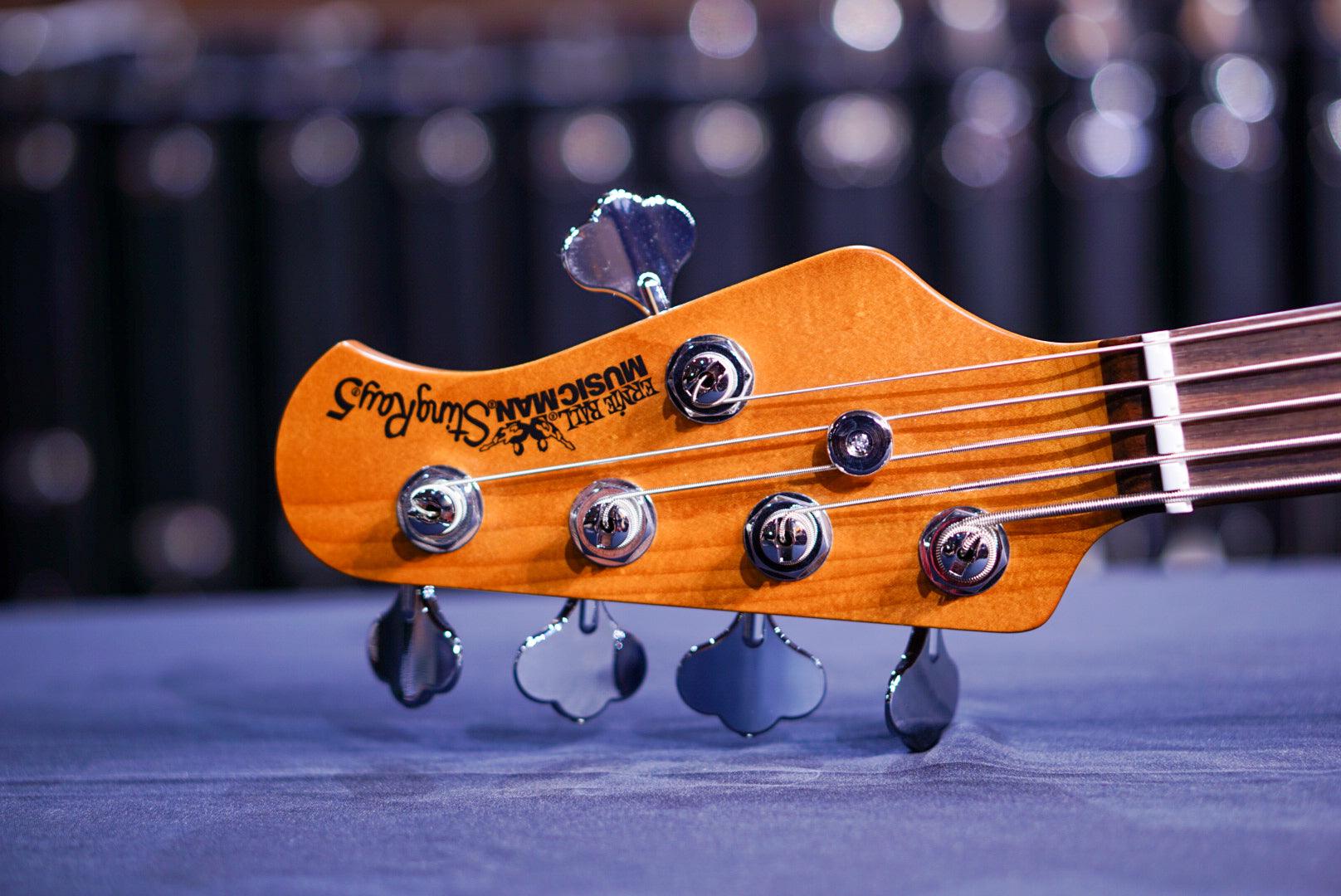 Ernie Ball Music Man StingRay Special 5 HH Pacific Blue Burst K01049