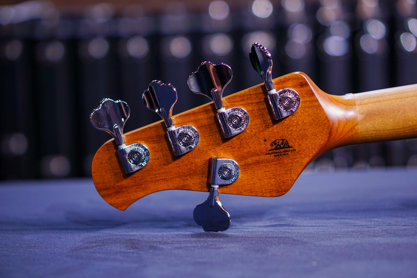 Ernie Ball Music Man StingRay Special 5 HH Pacific Blue Burst K01049