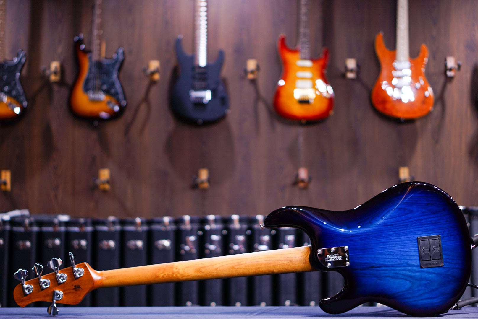 Ernie Ball Music Man StingRay Special 5 HH Pacific Blue Burst K01049