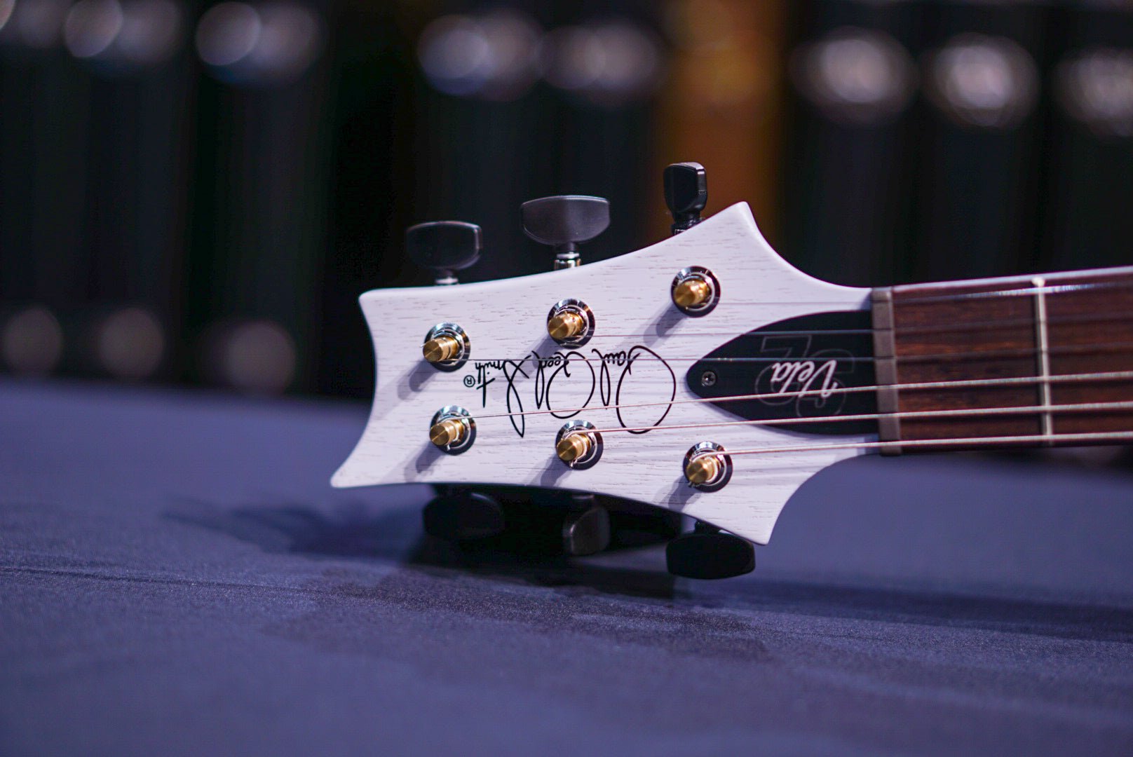 PRS S2 Vela Semi-Hollow Satin Pearl White 2025 S2080701