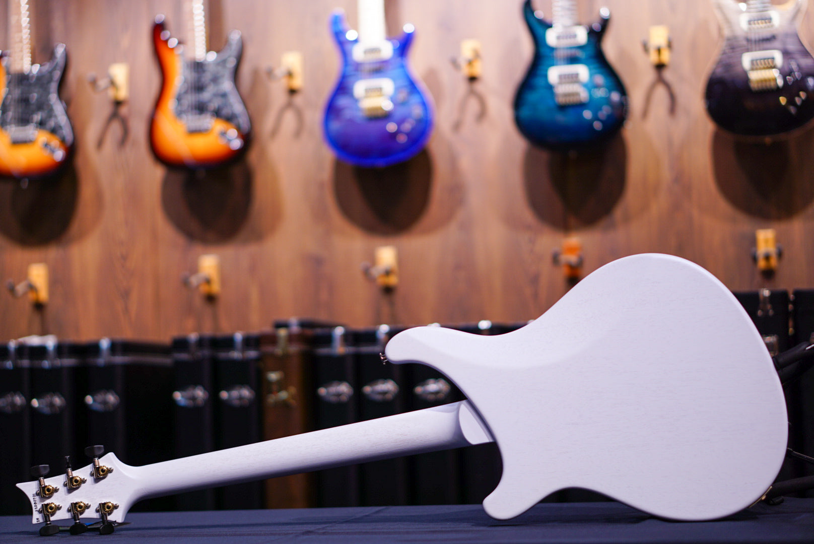 PRS S2 Vela Semi-Hollow Satin Pearl White 2025 S2080701