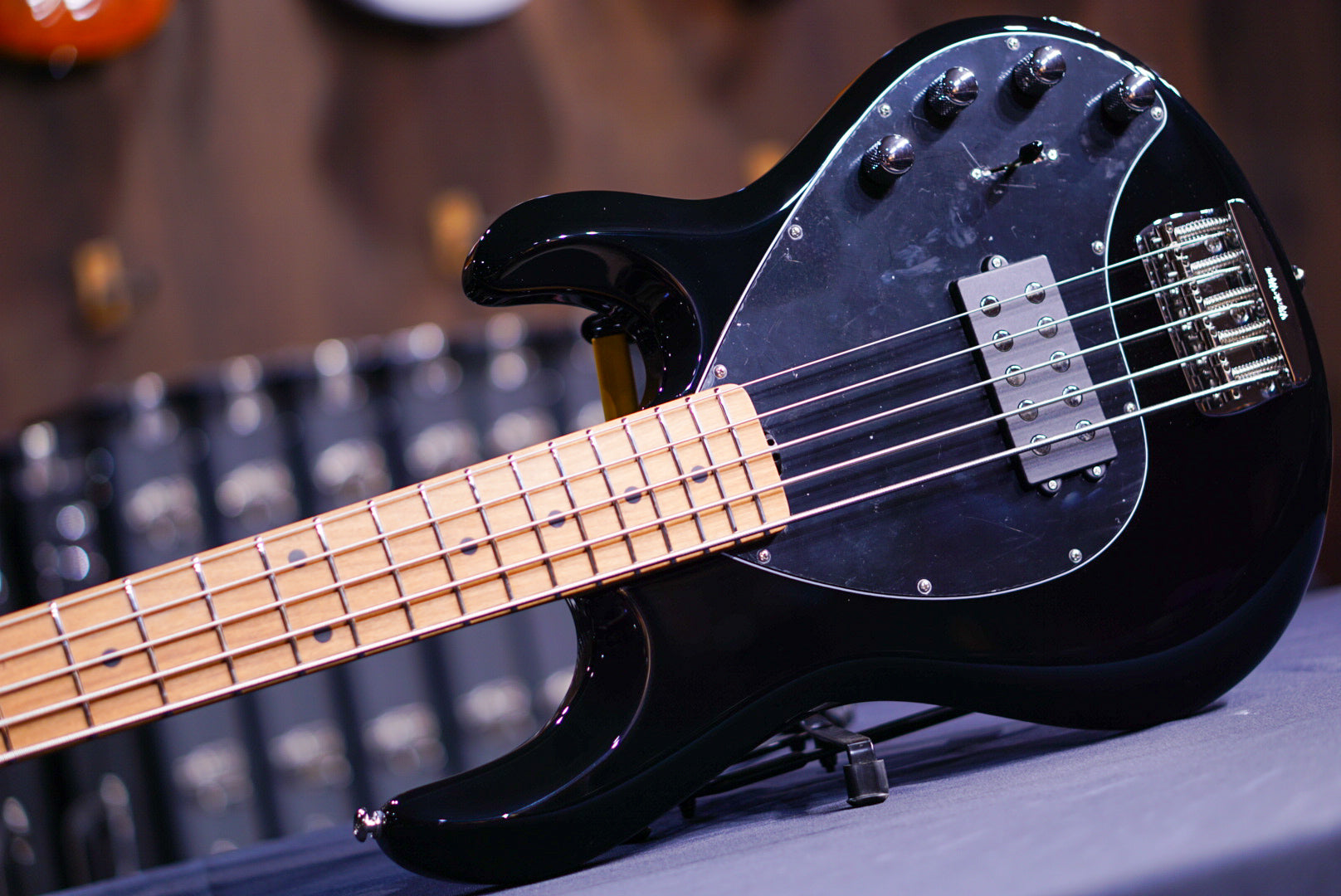 Ernie Ball Music Man StingRay Special 5 H Black K02282