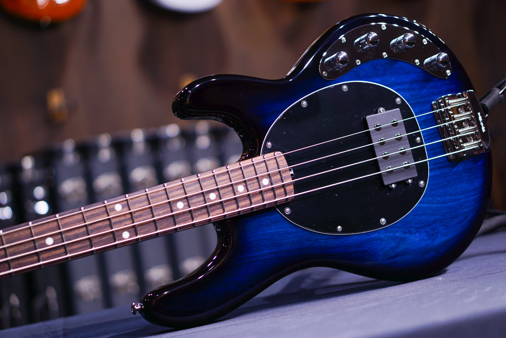 Ernie Ball Music Man StingRay Special 4 H Pacific Blue Burst K03871