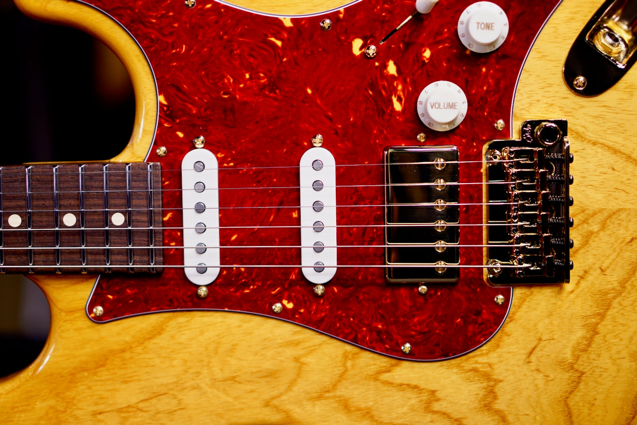 Suhr Classic S Custom Vintage Natural Rosewood Neck & Gold Package 85902