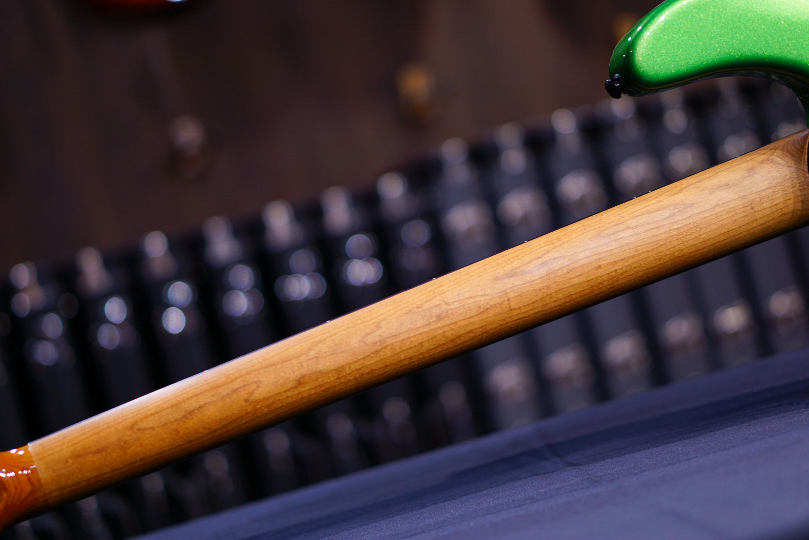 Ernie Ball Music Man StingRay Special 4 H Kiwi Green K00094