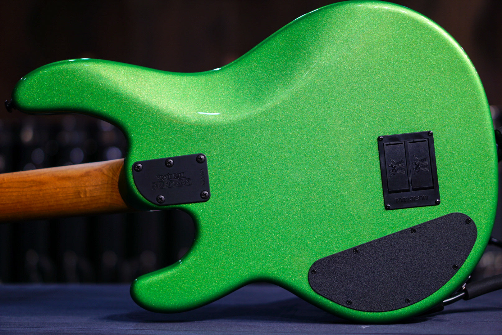 Ernie Ball Music Man StingRay Special 4 H Kiwi Green K00094