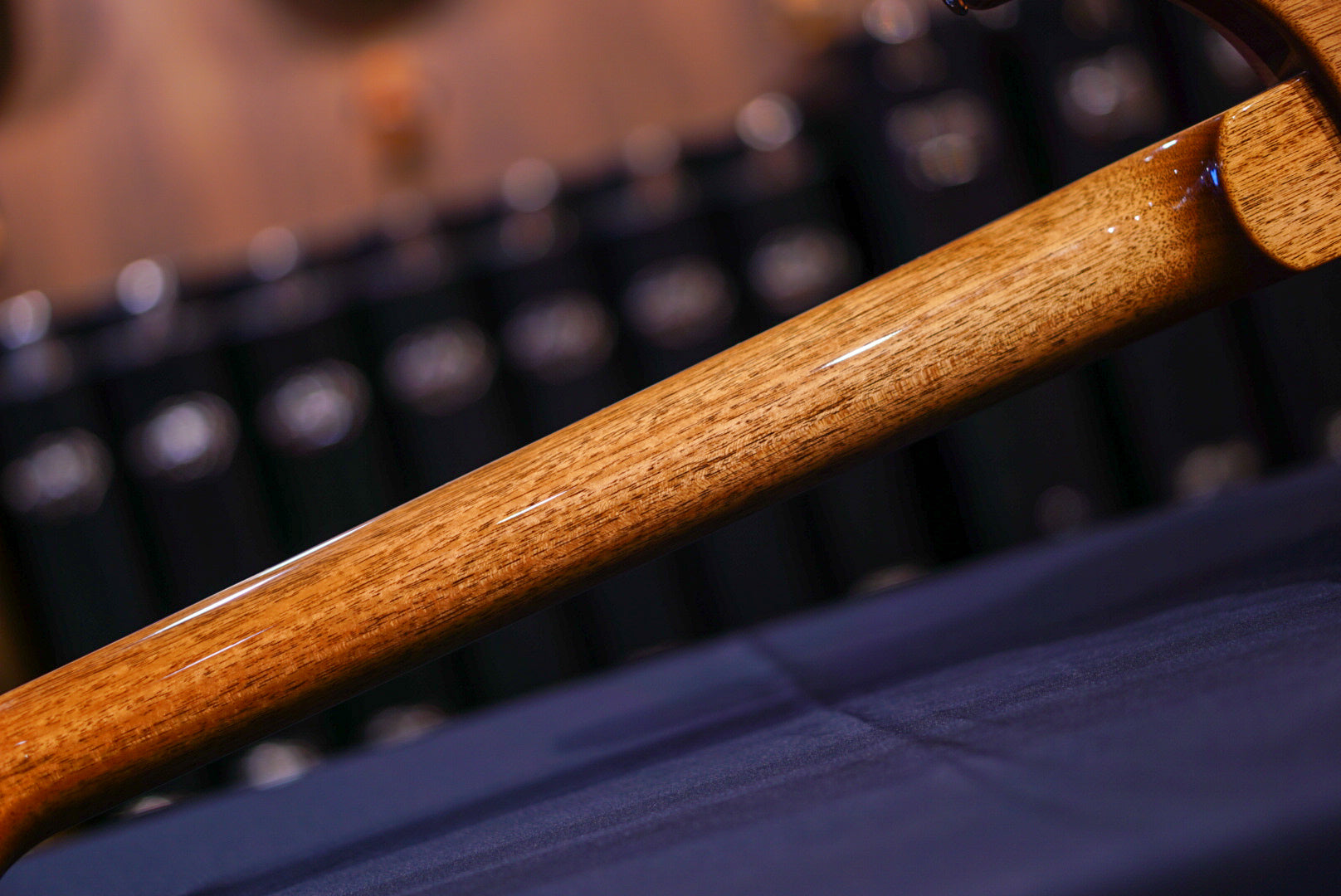 PRS Modern Eagle V Yellow Tiger 0401688