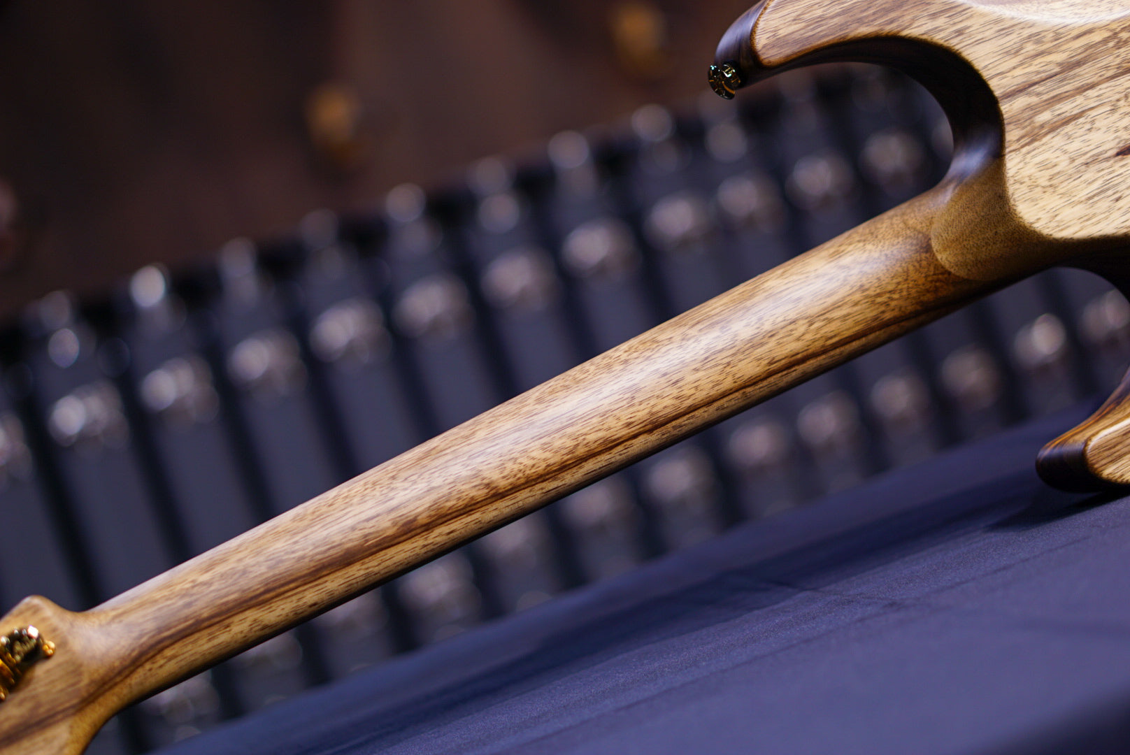 Suhr custom modern set neck black limba 61663 gold package