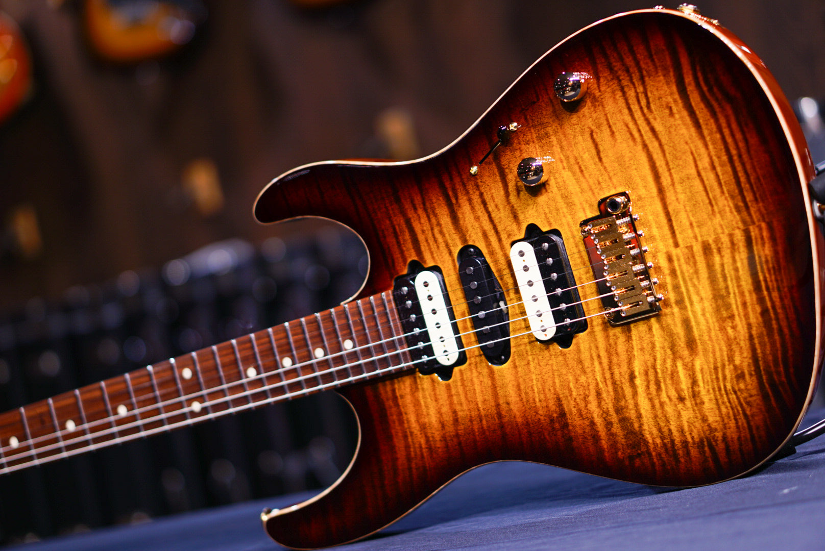 Suhr custom modern bengal burst 77851 Gold Package