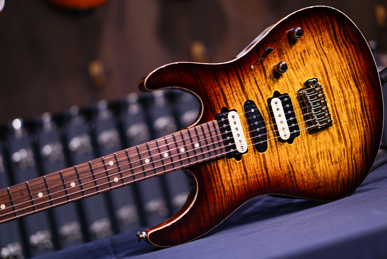 Suhr custom modern bengal burst 77851 Gold Package