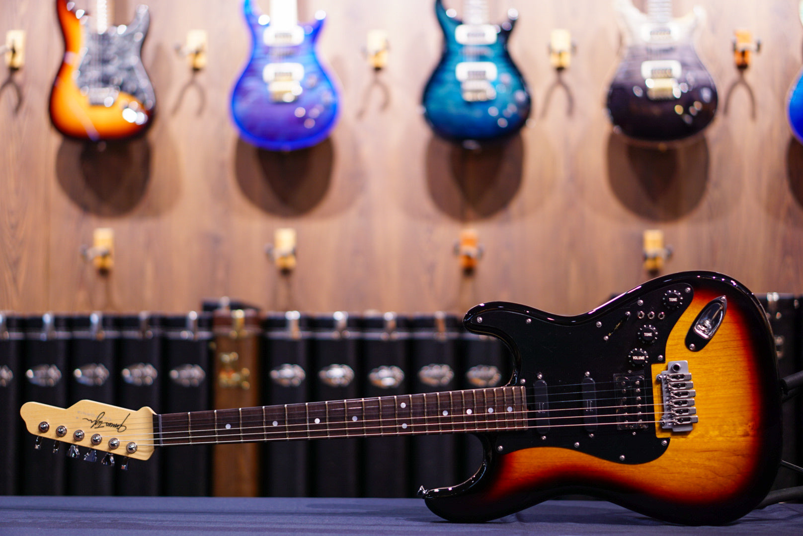 James Tyler Dann Huff Original Classic 3 tone sunburst wilkinson 25115