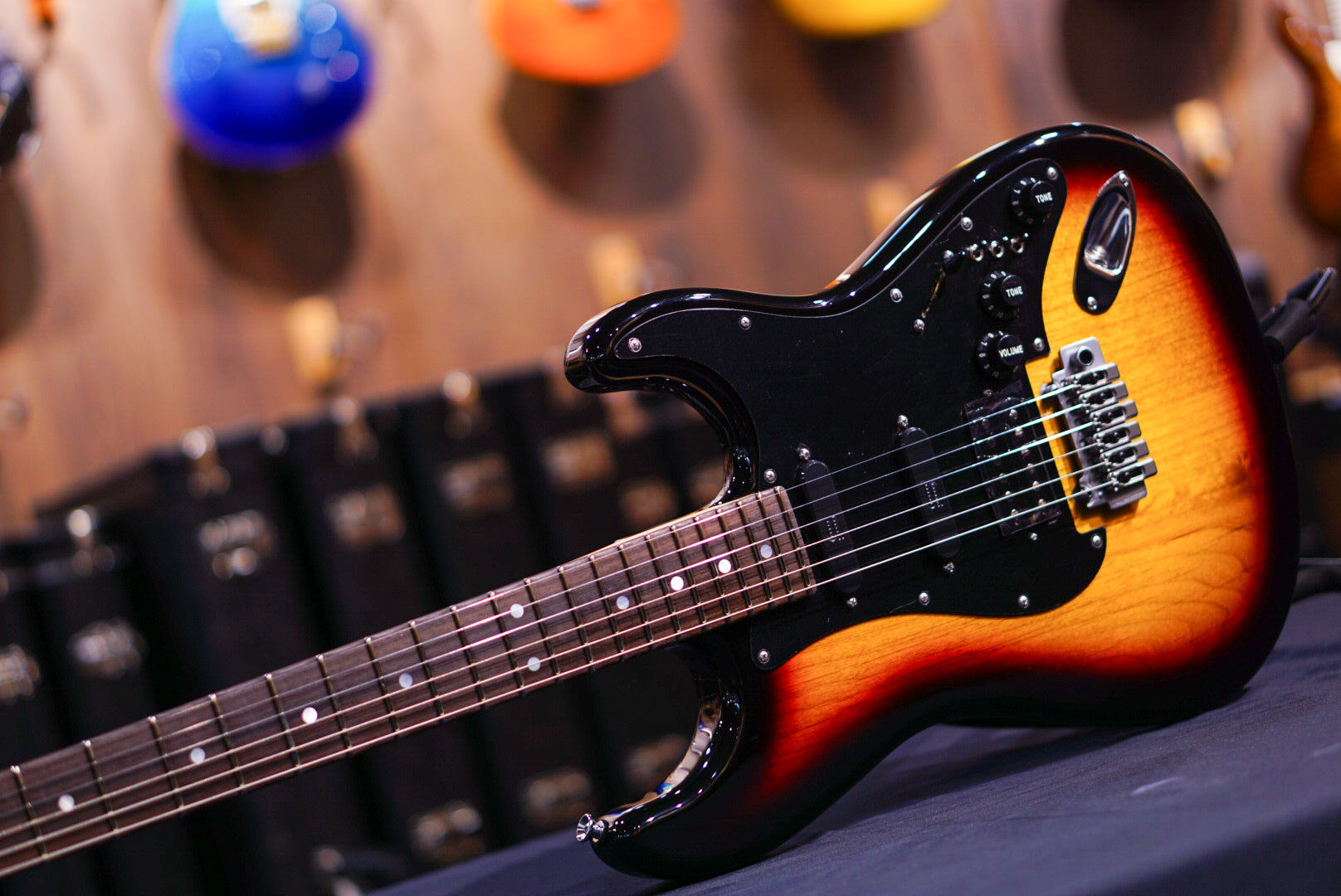 James Tyler Dann Huff Original Classic 3 tone sunburst wilkinson 25115